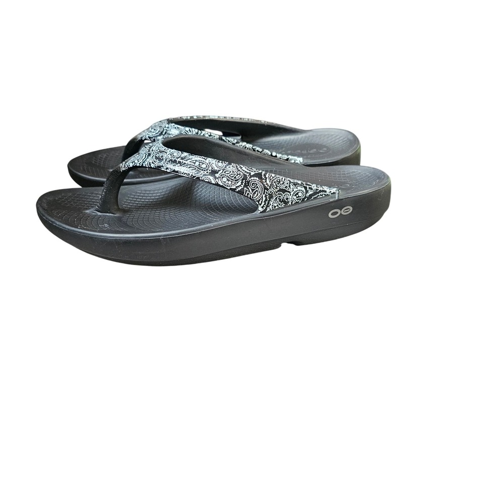 OOFOS OOLala Flip Flop Limited Bandana Paisley Women's Sandals Black US 8 EU 39 - Picture 7 of 8